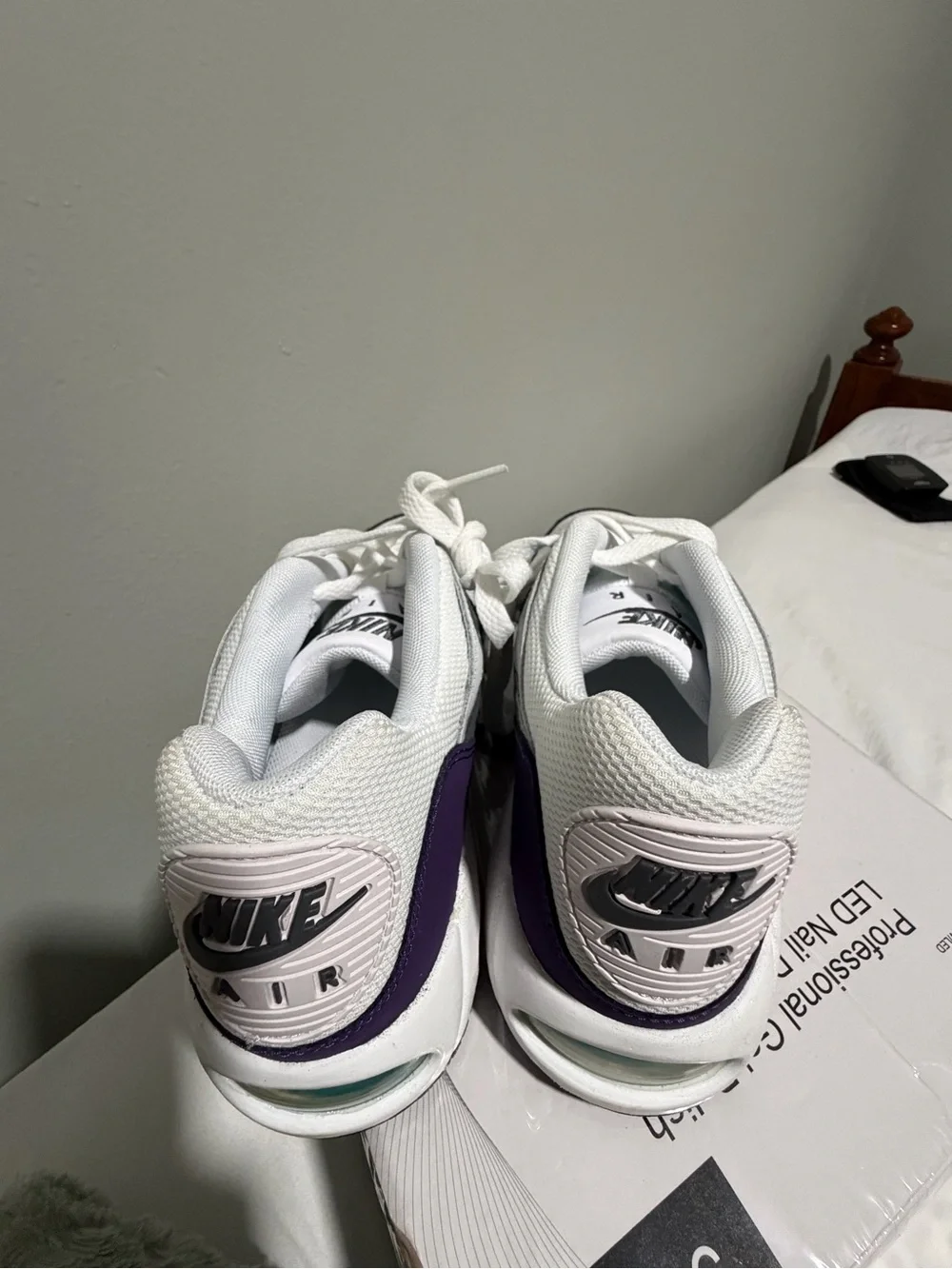 Nike Air Max Correlate White Purple Black Turquoise 511417-153 women size 8.5